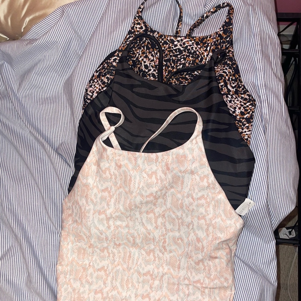 Brand new set of Old Navy sportsbras